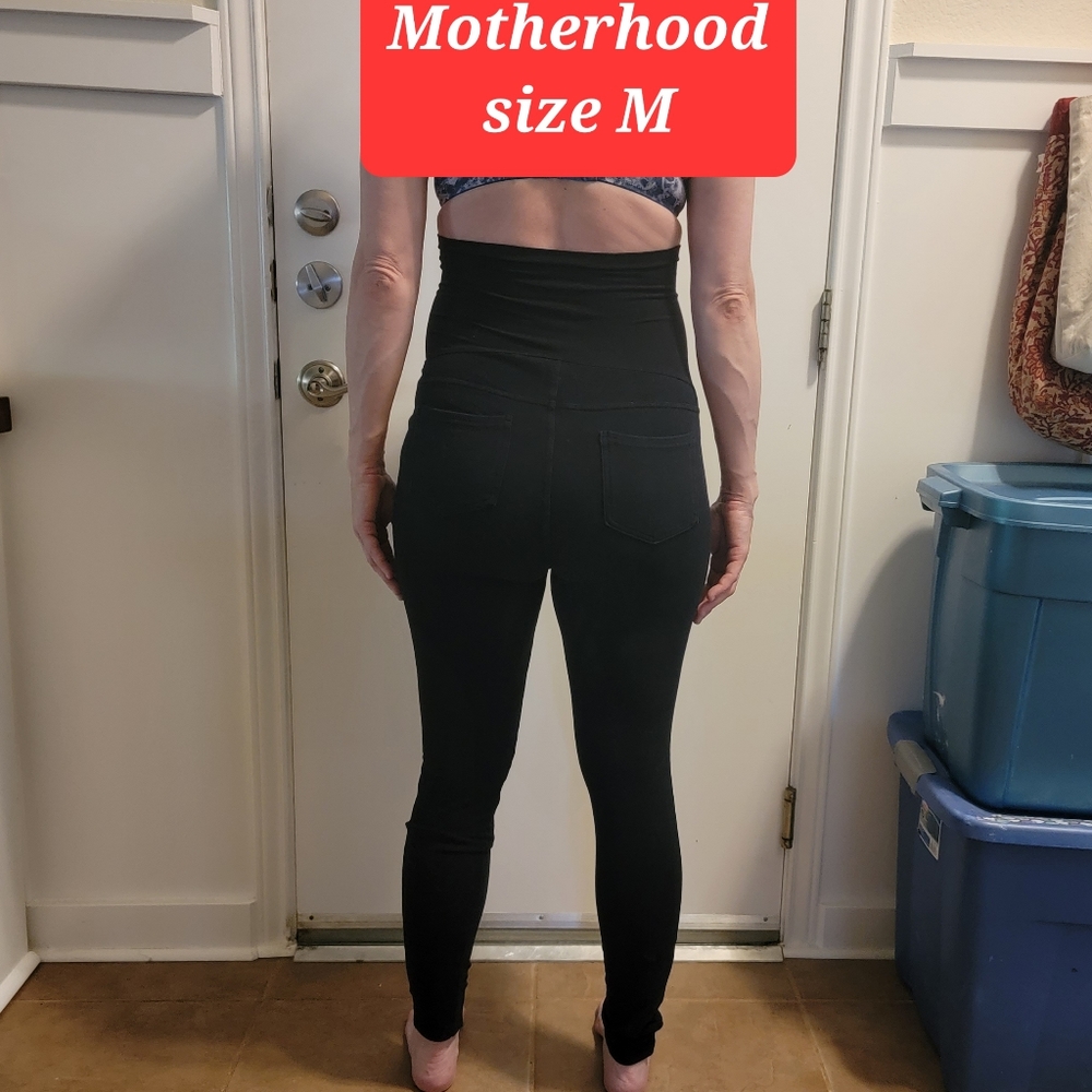 COPY - Motherhood maternity black yoga activewear pants size M